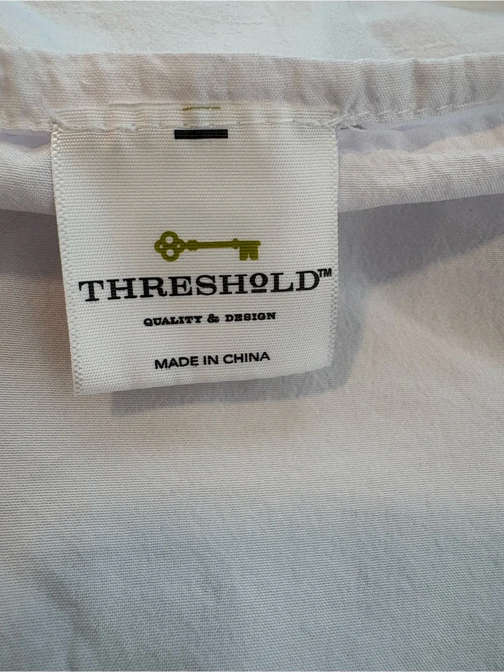 (2) Threshold pillow shams